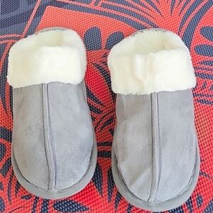 Slippers